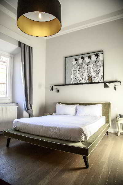 The Independent 4* Rom